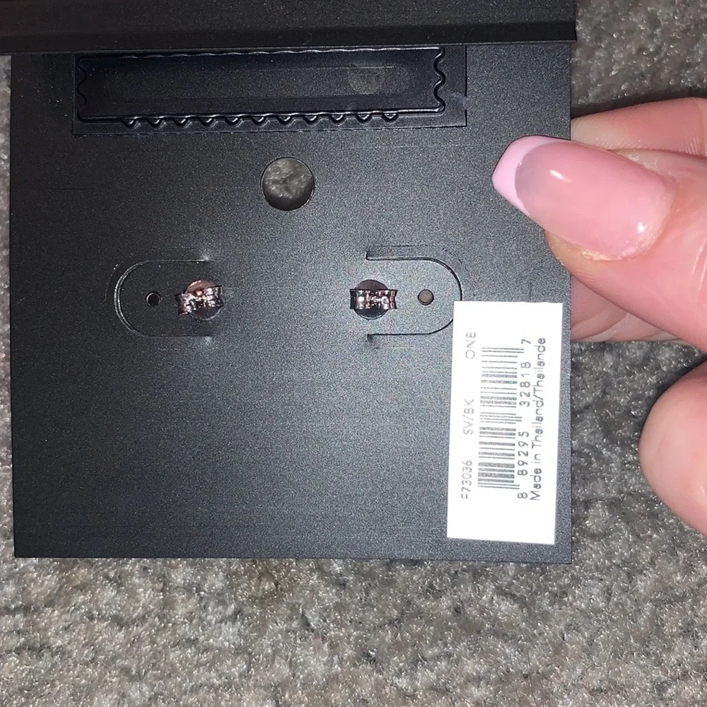 💋 BRAND NEW COACH EARRINGS 💋 - Picture 3 of 3